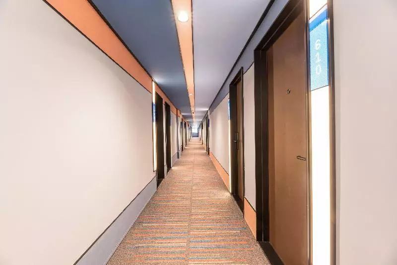 Отель Hanting Hefei Guogou Plaza