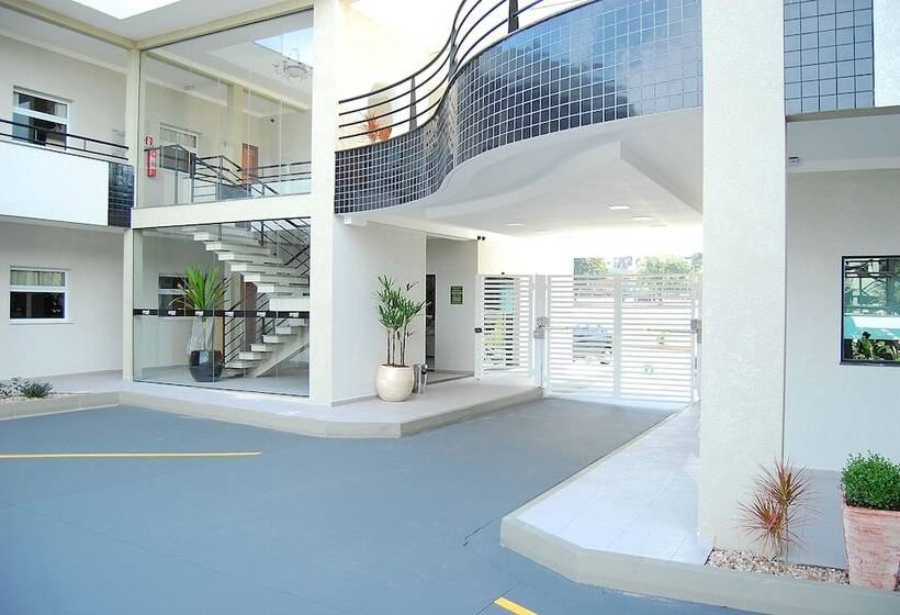 호텔 Limeira Suites