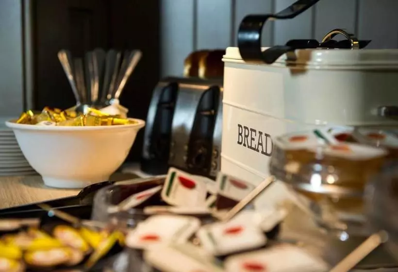 ホテル The Mitre By Innkeeper S Collection