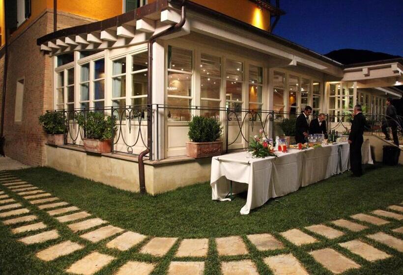 ホテル Relais Villa Fornari