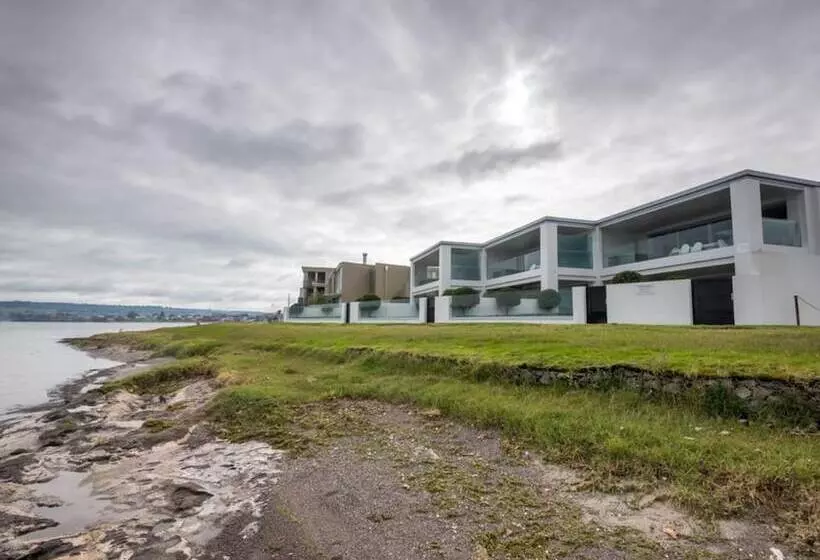 Hotel Sacred Waters Taupo