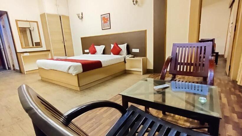 Отель Sapphire Luxury Suite Ooty