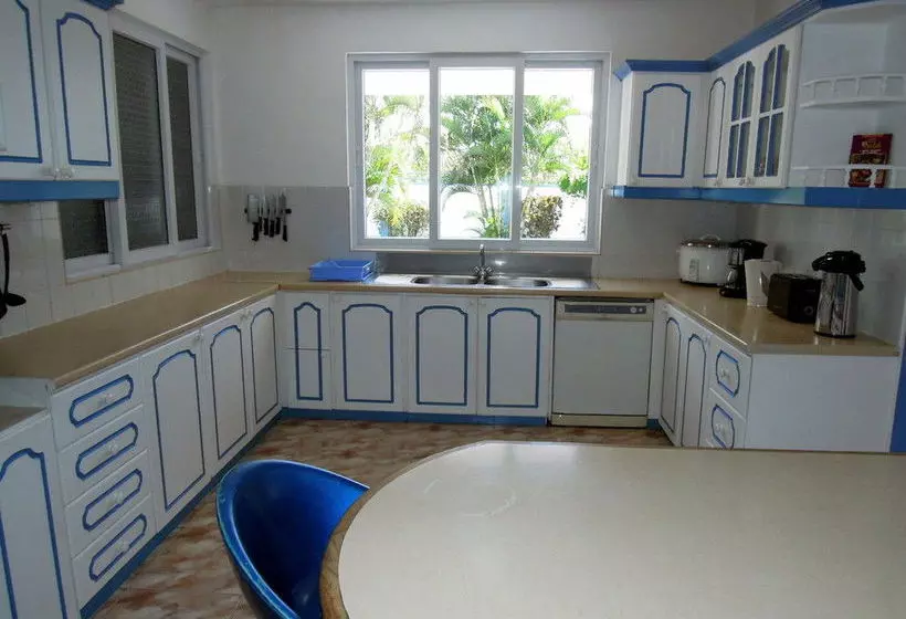 هتل Villa Azzurra