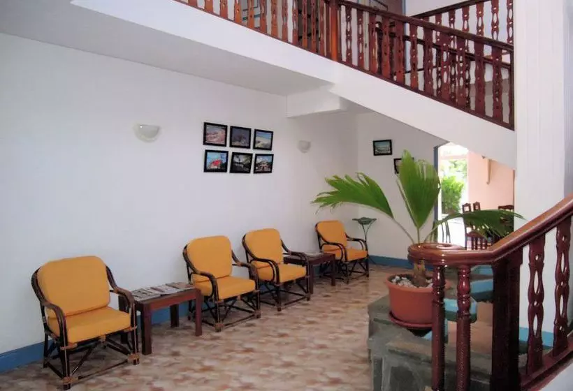 هتل Villa Azzurra