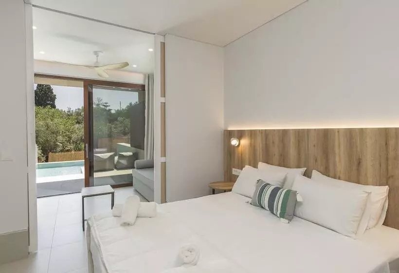 Lazaros Hotel Resort