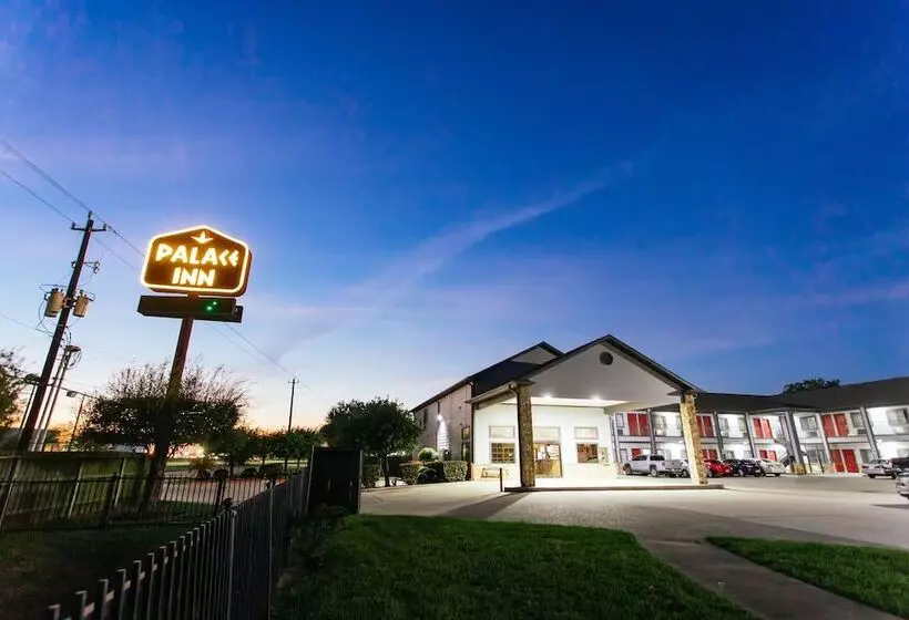Мотель Palace Inn And Suites Baytown