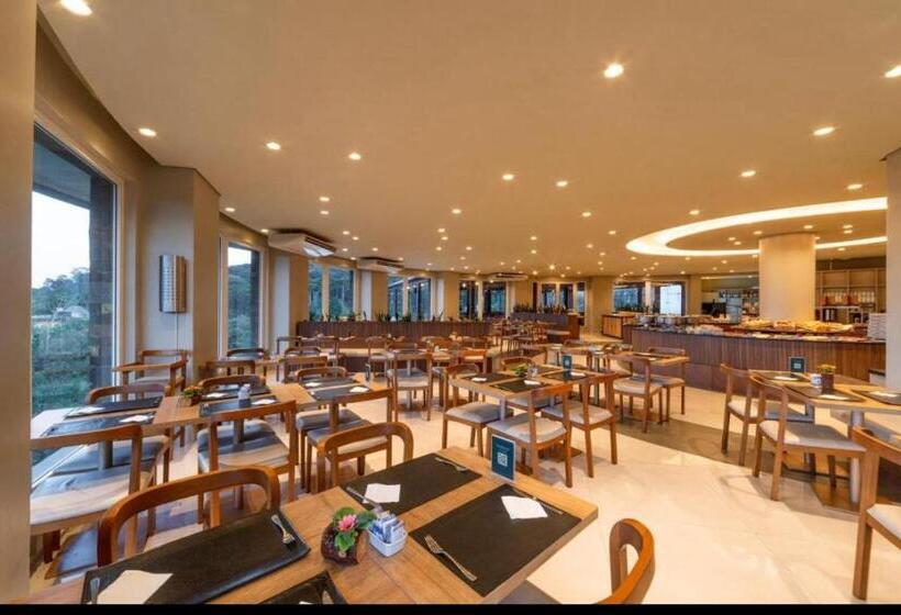 Laghetto Resort Golden Gramado