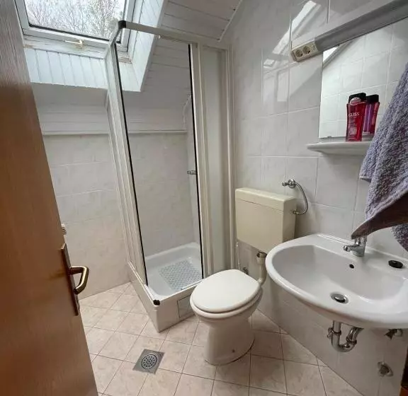 پانسیون Kegljišče Visole Apartmaji In Sobe