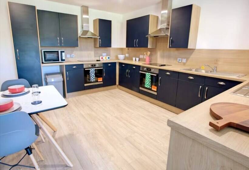 הוסטל Vibrant Rooms In Aberdeen   Sk   Campus Accommodation