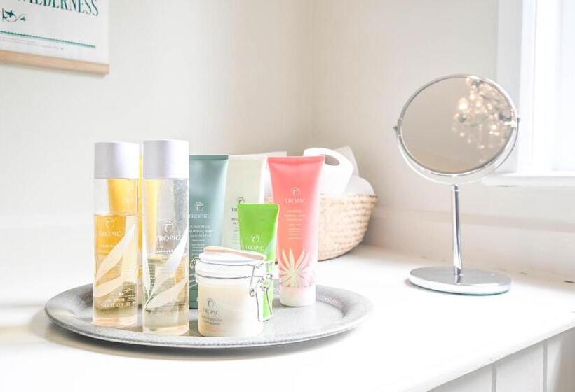 تختخواب و صبحانه Morningside Cottage