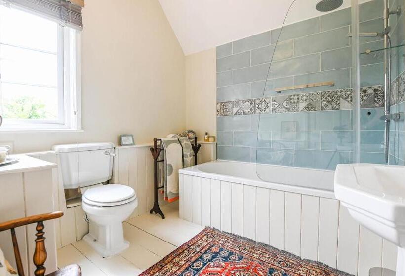 تختخواب و صبحانه Morningside Cottage