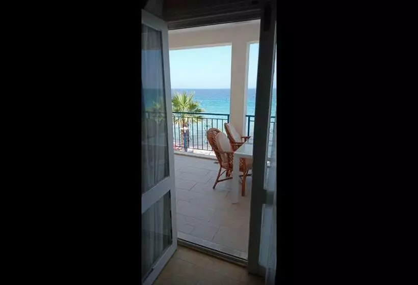 ペンション Room In Apartment   Kadinlar Denizi Ev 31