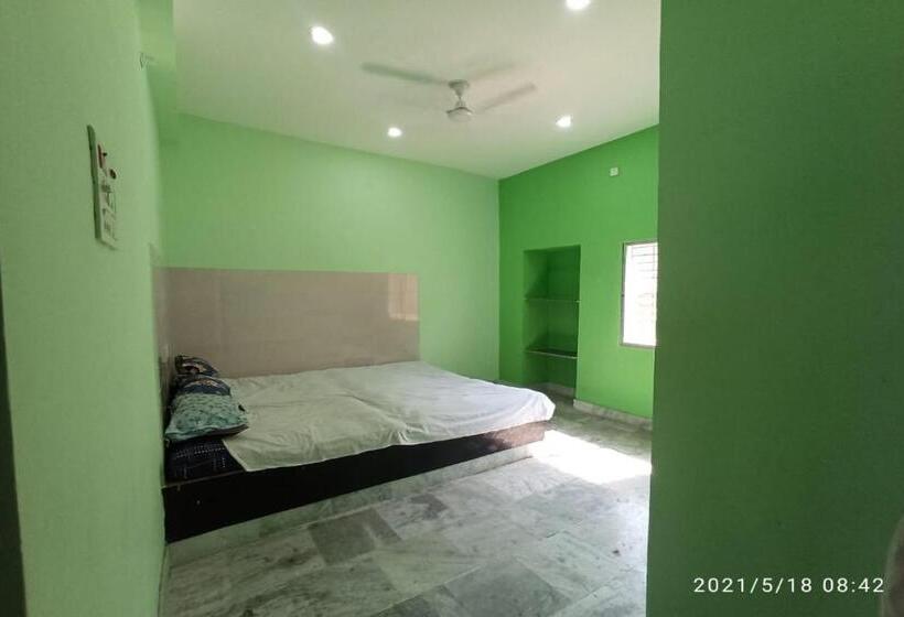 בית מלון כפרי Oyo 86207 Madhuri