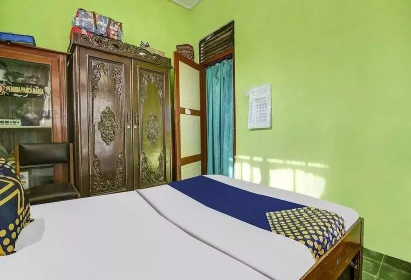 Hotelli Oyo Homes 91155 Desa Wisata Selamanik Ciamis