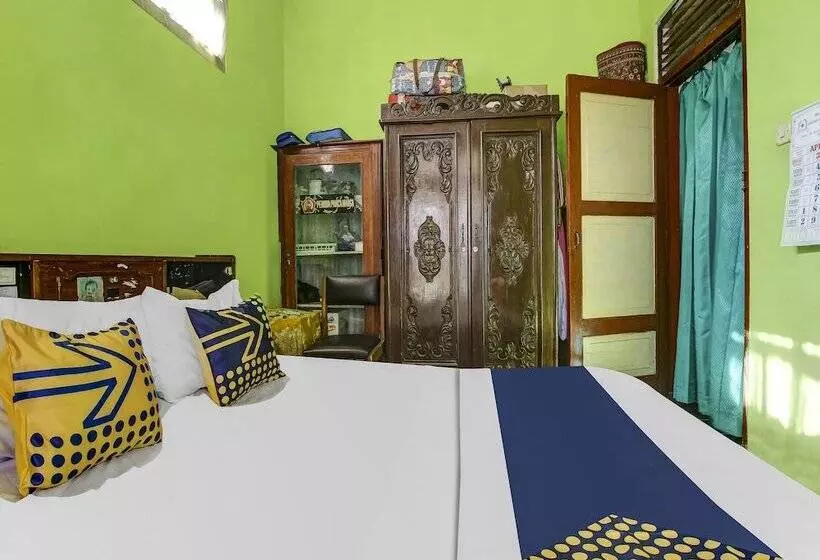 Hotelli Oyo Homes 91155 Desa Wisata Selamanik Ciamis