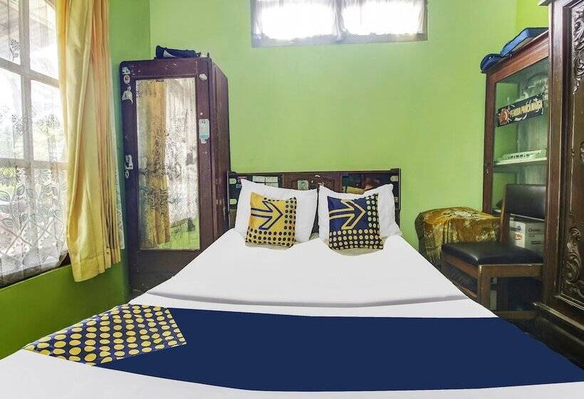 فندق Oyo Homes 91155 Desa Wisata Selamanik Ciamis