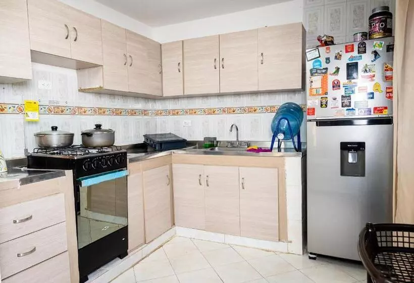 ペンション Oresca Hostel