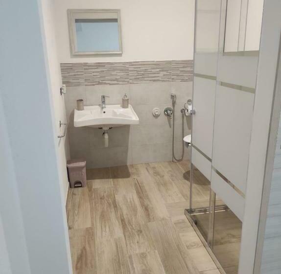 פנסיון S Apossentu