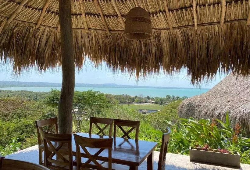 ホテル Bahia Rada