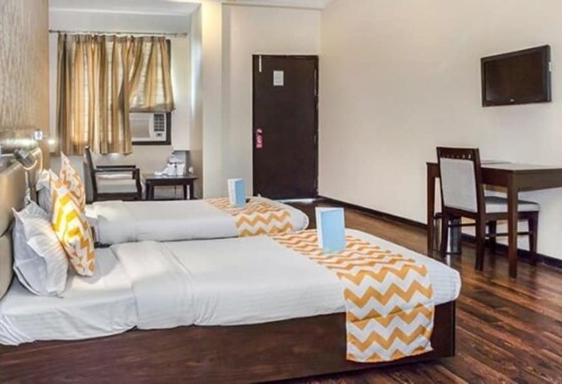 هتل Fabexpress The Mansion