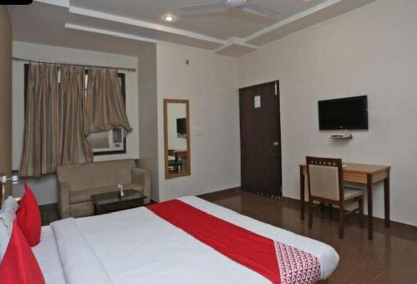 هتل Fabexpress The Mansion