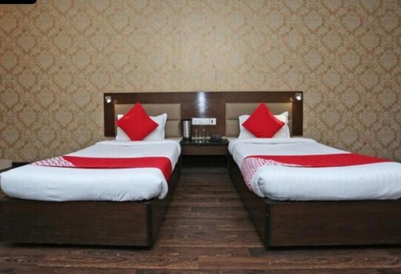 هتل Fabexpress The Mansion