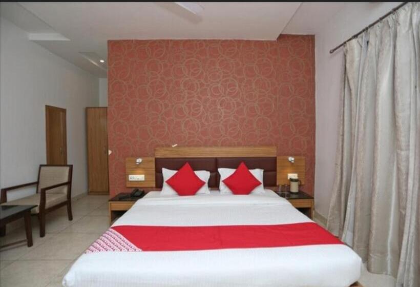 هتل Fabexpress The Mansion