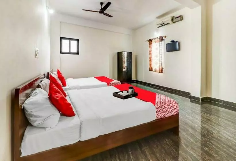 Hotelli Oyo 87355 Sbr Residence