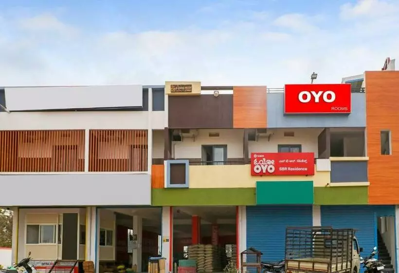 Hotelli Oyo 87355 Sbr Residence