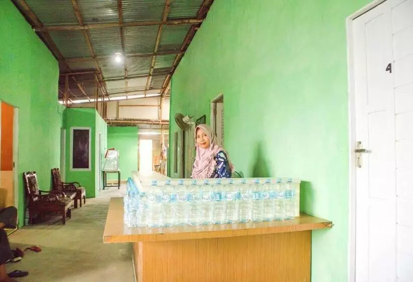 هتل Oyo 91051 Penginapan Pondok Ratu 354