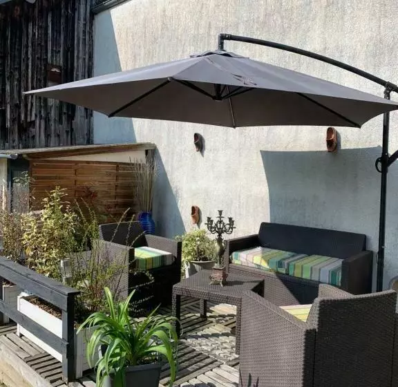 Aamiaismajoitus (B&B) Dom’s Garden