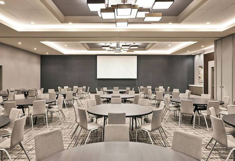 Ac Hotel By Marriott St Louis Chesterfield