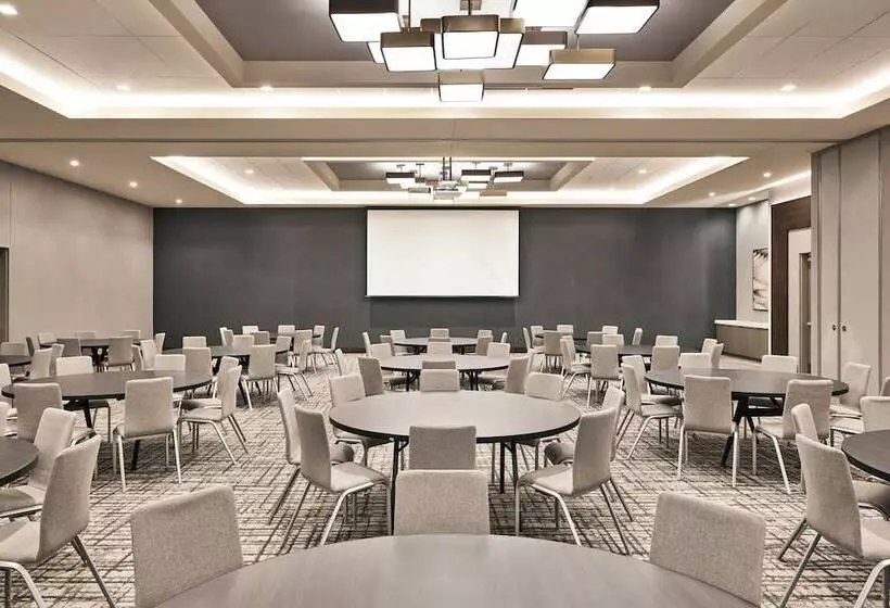 Ac Hotel By Marriott St Louis Chesterfield