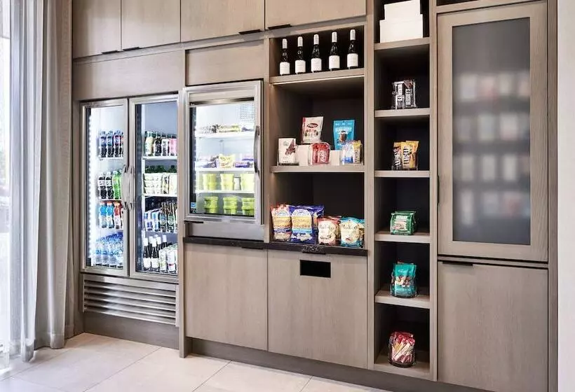 Ac Hotel By Marriott St Louis Chesterfield