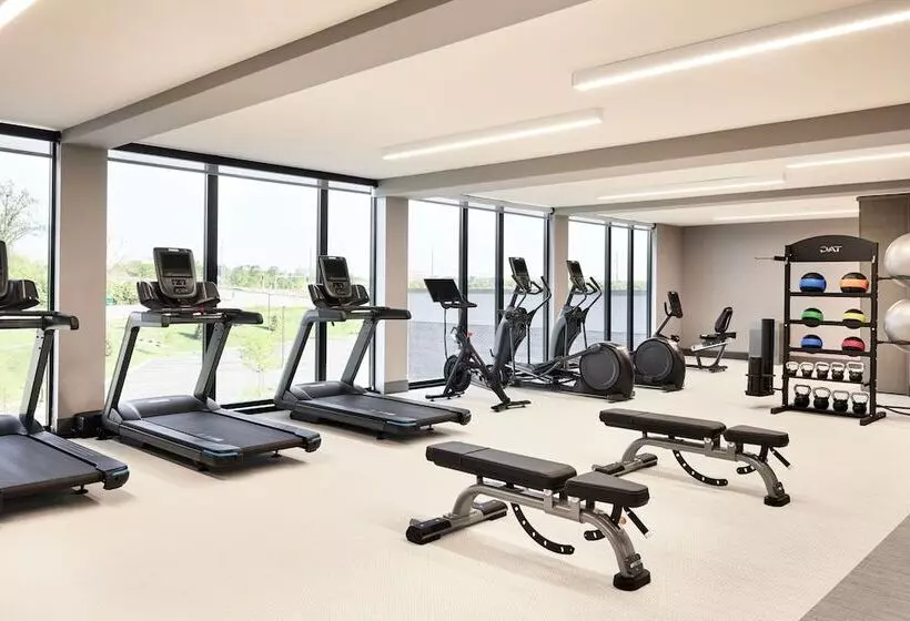 Ac Hotel By Marriott St Louis Chesterfield