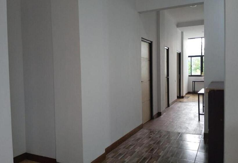 בית מלון כפרי Gorland Hostel Near Gor Satria Purwokerto Mitra Reddoorz