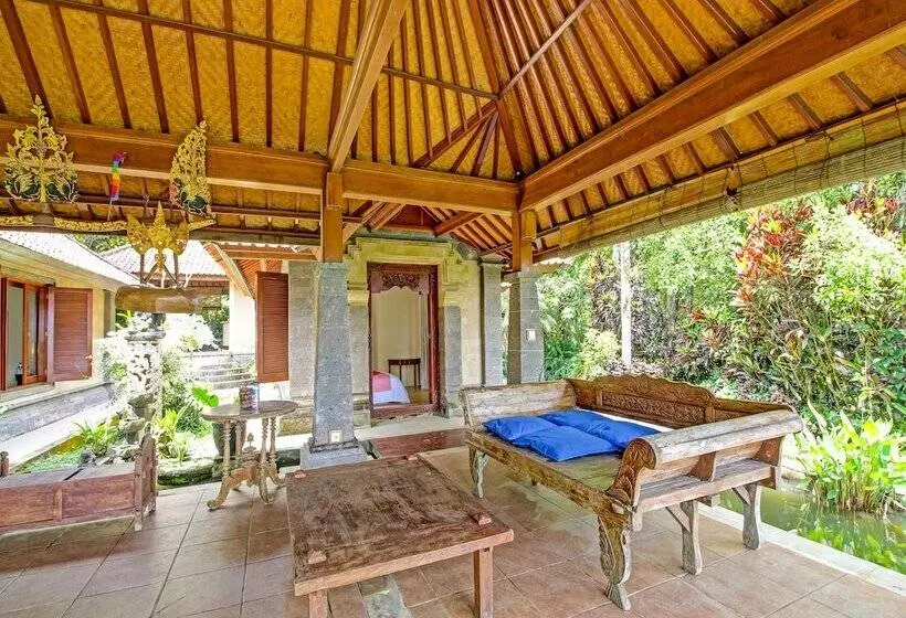 ホテル Oyo Homes 91091 Desa Wisata Umejero
