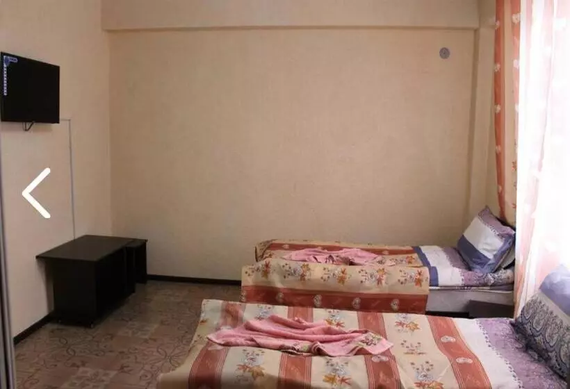 پانسیون Adilet Fatima Guest House