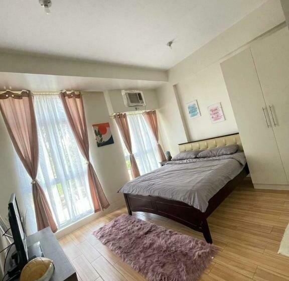 Pension Elie S Home Holland Park