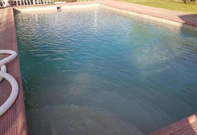 펜션 Overnight At Prieska