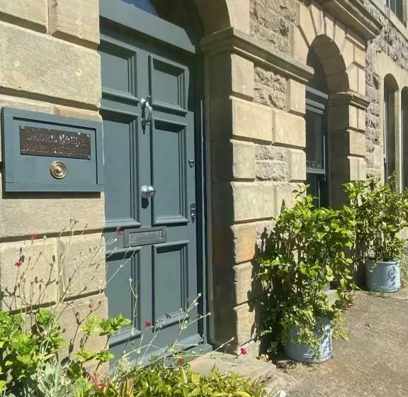 Aamiaismajoitus (B&B) Dacre House, Gilsland