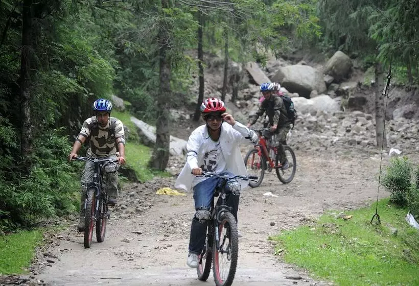 リゾートホテル Aamod Dalhousie