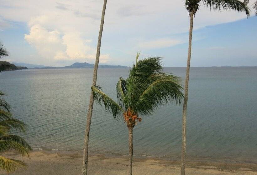 Badladz Beach And Dive Resort