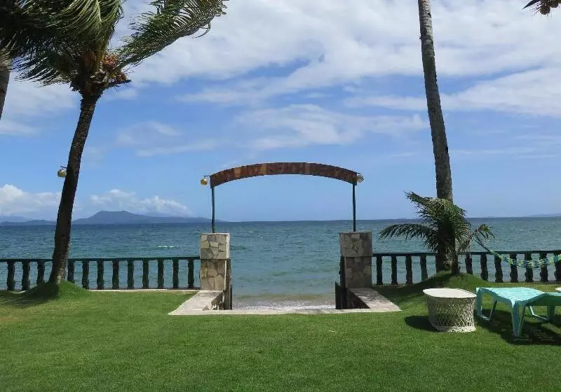 Badladz Beach And Dive Resort