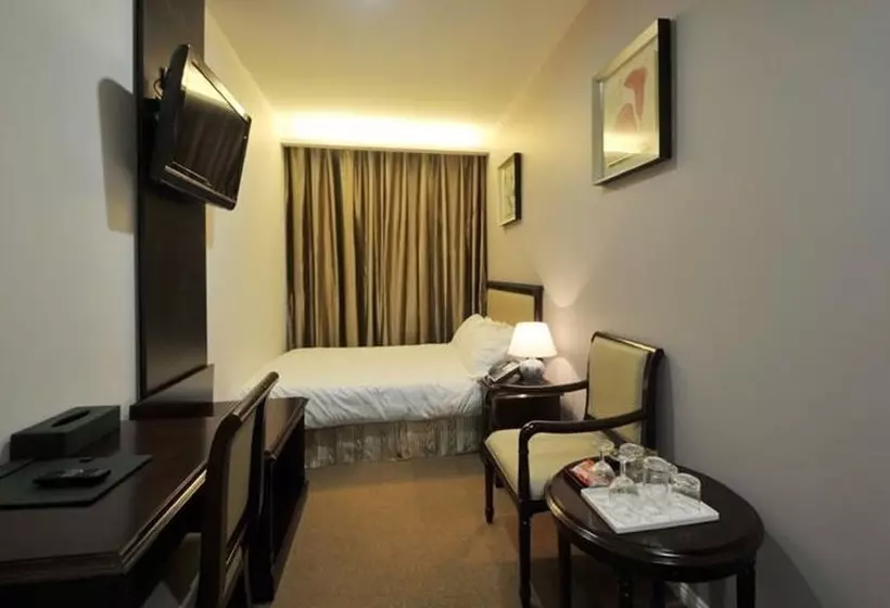 The Clarence Hotel Sydney