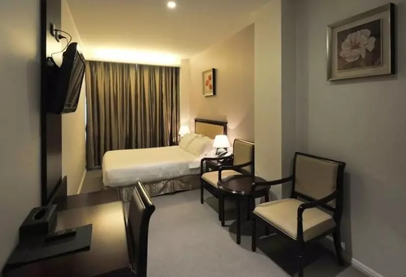 The Clarence Hotel Sydney