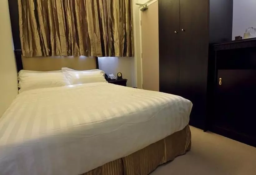 The Clarence Hotel Sydney