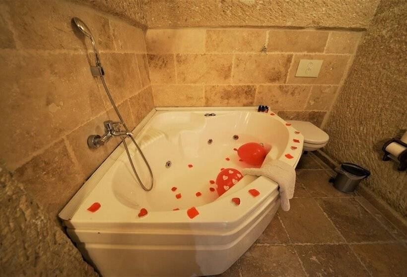 فندق Dedeli Konak Cave