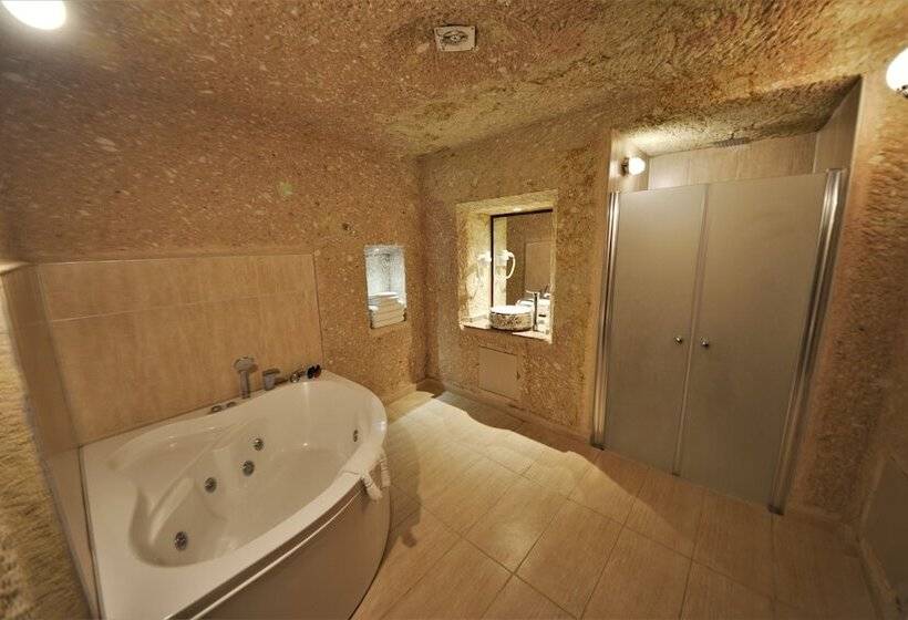 فندق Dedeli Konak Cave