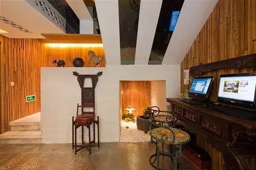 Otel Flower Inn Hubin